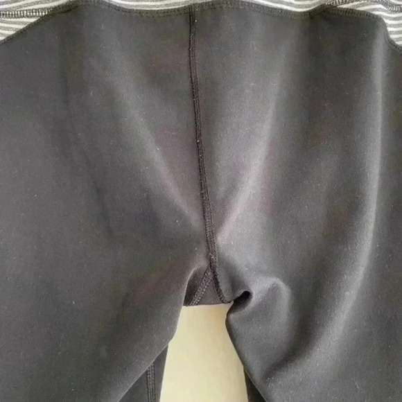 90 Degree by Reflex Black & White Striped Cropped Leggings with Neon Orange Band - Picture 11 of 13